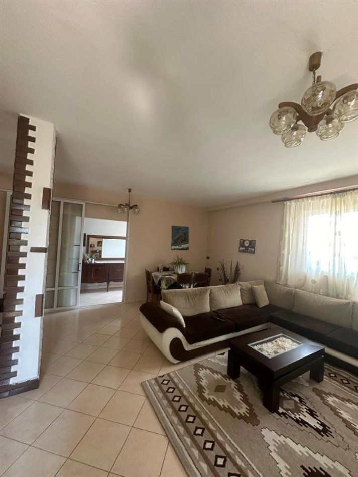 Tirane, shitet shtepi 2 Katshe Kati 2, 310 m² 248.000 € (Yzberisht)