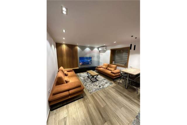Tirane, shitet apartament 1+1 Kati 6, 55 m² 62.000 Euro (Shkolla e Bashkuar)