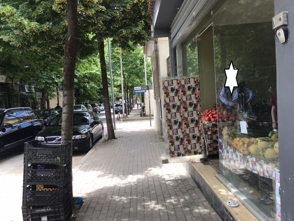 Tirane, shitet dyqan Kati 0, 30 m² 94.000 € (rruga Qemal Stafa Tirane.)