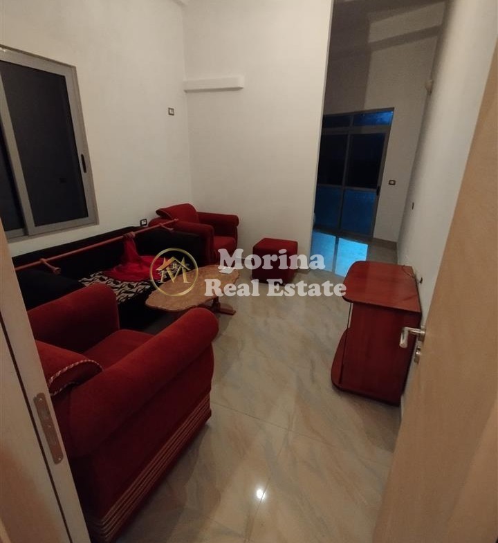 Tirane, jepet me qera apartament 1+1 Kati 3, 45 m² 270 € (Fresku)