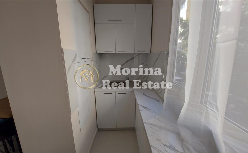 Tirane, jepet me qera apartament 2+1 Kati 1, 65 m² 600 € (Vasil Shanto)