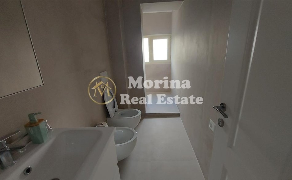 Tirane, jepet me qera apartament 2+1 Kati 1, 65 m² 600 € (Vasil Shanto)
