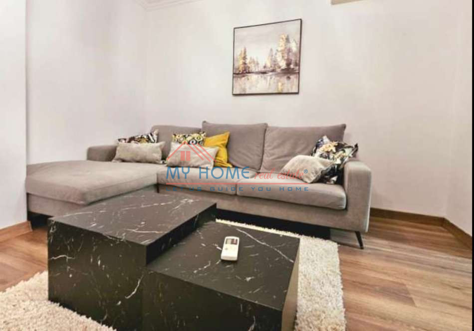 Tirane, jepet me qera apartament 2+1 Kati 1, 