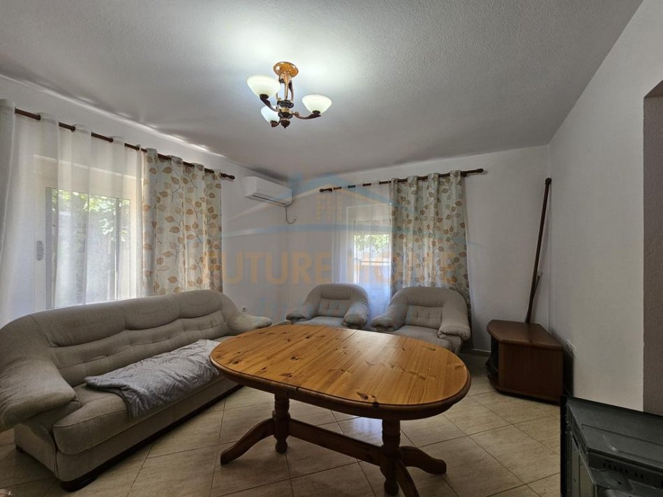 0683487469 Tirane, jepet me qera apartament 3+1+Ballkon Kati 1, 145 m² 600 € (Xhamia e Tabakeve)