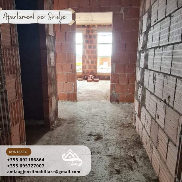 Tirane, shitet apartament 3+1+A+BLK Kati 2, 211 m² 337.000 Euro (Komuna Parisit Buze Rruge kryesore)