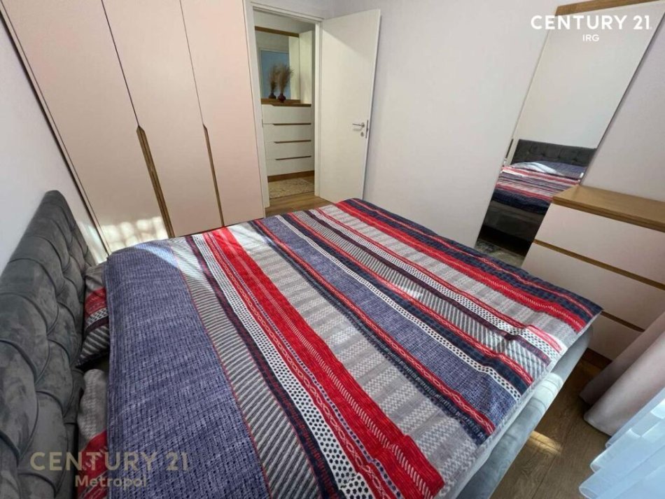 Durres, shitet apartament 2+1 , 100 m² 280.000 € (Gjiri i Lalëzit, Durrës,Shqiperi)