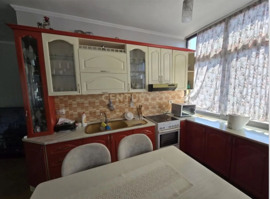 Tirane, shitet apartament 2+1 Kati 7, 84 m² 120.000 € (Laprakë, Tiranë)