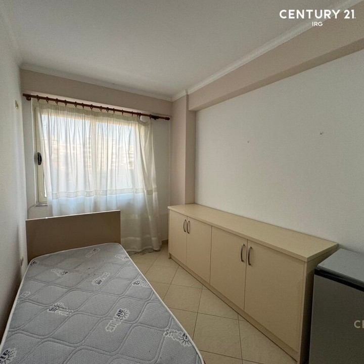 Tirane, jepet me qera apartament 2+1 , 98 m² 420 € (Rruga Loni Ligori ,Shqipëria)