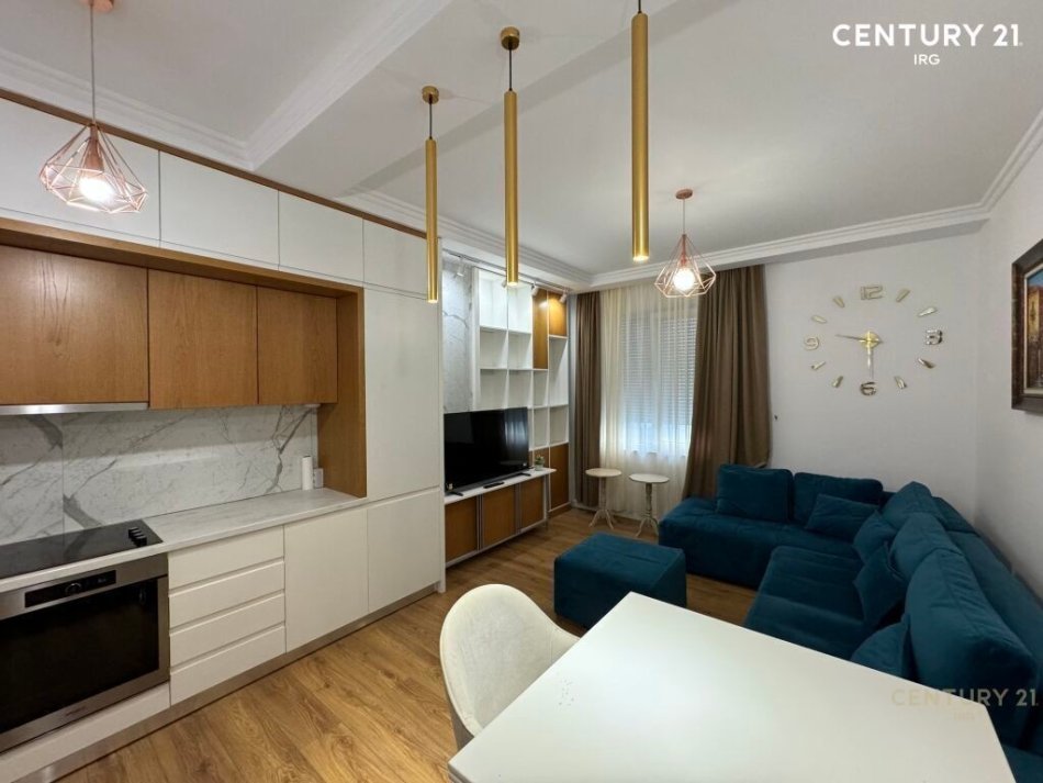 Tirane, jepet me qera 1+1 Kati 4, 60 m² 500 € (Rruga Dritan Hoxha Tiranë,Shqipëria)