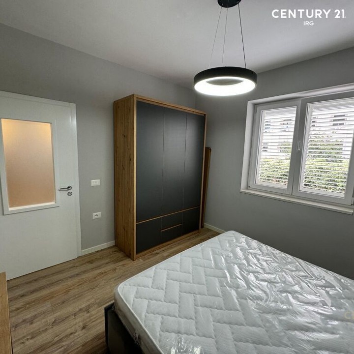 Tirane, jepet me qera apartament 2+1 Kati 2, 75 m² 700 € (Bulevardi Zogu i Pare)