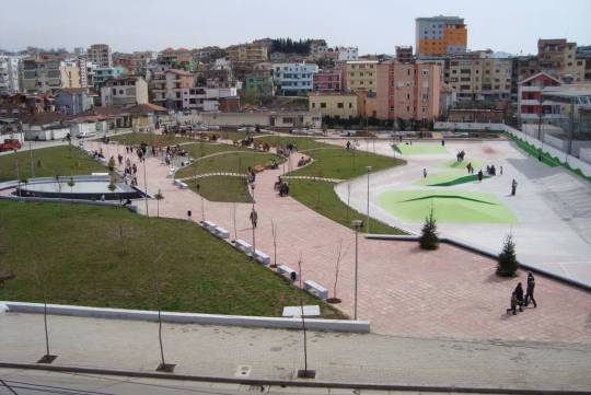 Tirane, shitet apartament 1+1 Kati 5, 52 m² 75.000 € (Ali Demi)