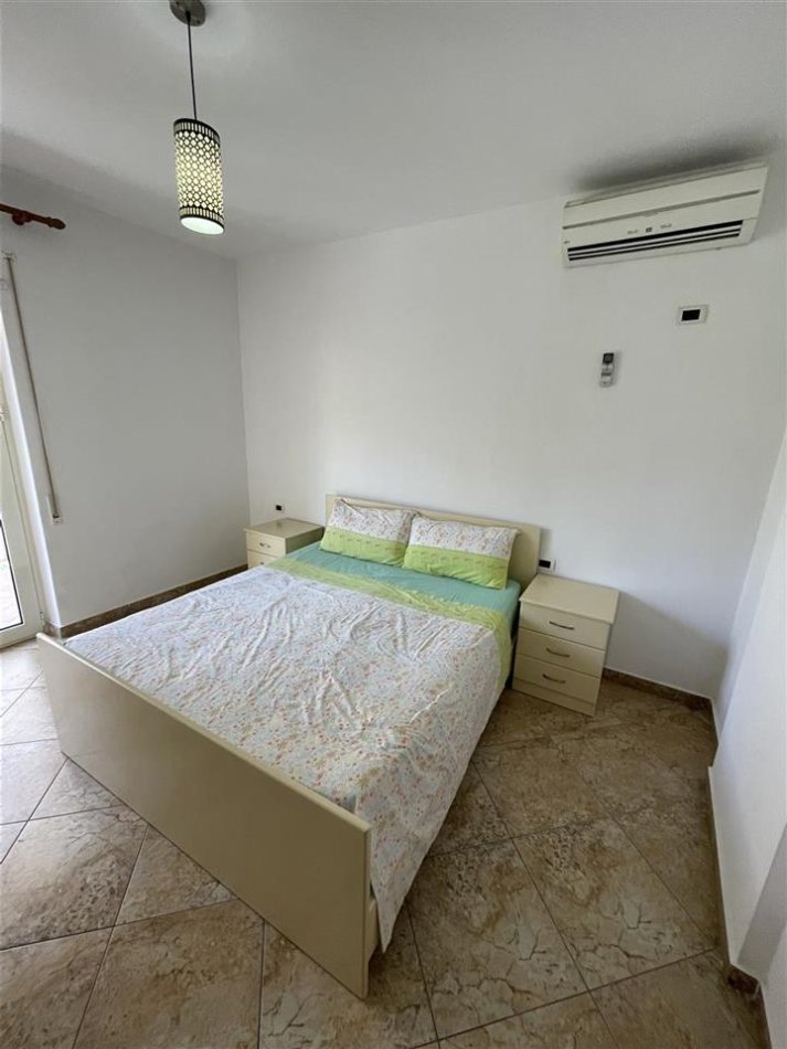 Durres, shitet apartament 1+1 Kati 2, 81 m² 76.000 € (Rruga Rrota e Kuqe)