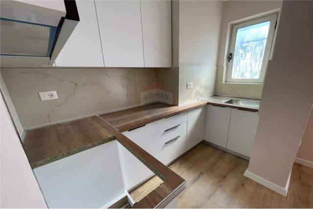 Tirane, shes apartament 2+1+BLK Kati 4, 74 m² 115.000 Euro (rruga hoxha tahsin)