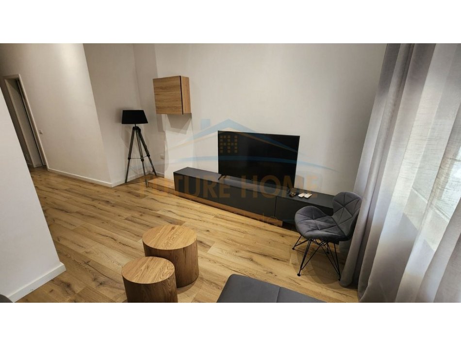 0683487469 Tirane, shitet apartament 1+1+Ballkon Kati 0, 71 m² 150.000 € (Kompleksi Kontakt , 21 Dhjetori)