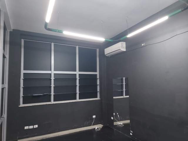 Tirane, jepet me qera dyqan Kati 0, 26 m² 35.000 Leke (Bulevardi Bajram Curi)