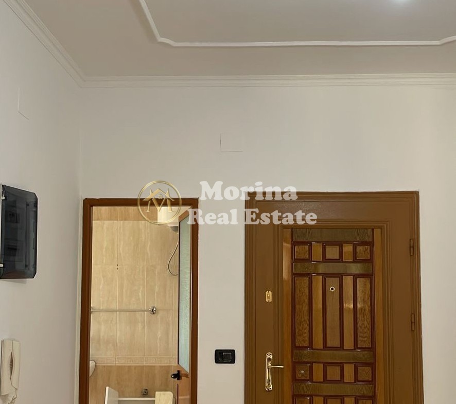 Tirane, jepet me qera apartament 2+1 Kati 4, 85 m² 600 € (Laprake)