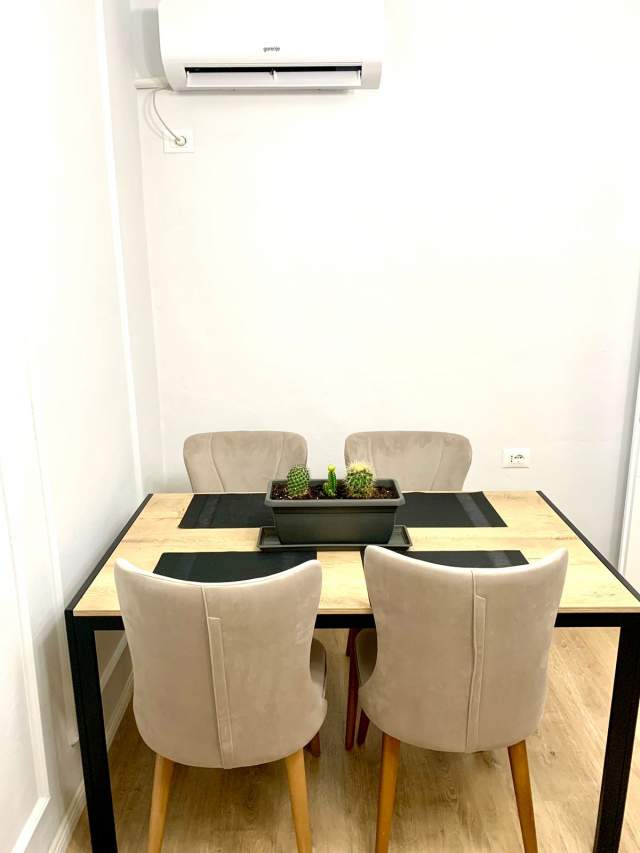 Tirane, jepet me qera apartament Kati 1, 65 m² 600 Euro Stacioni Trenit