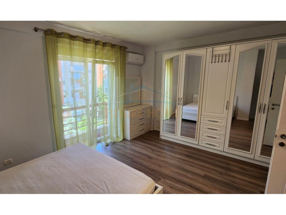 0683487469 Tirane, jepet me qera apartament 2+1+Ballkon Kati 4, 100 m² 850 € (Liqeni i Thate)