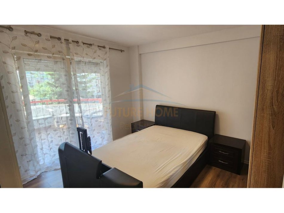 0683487469 Tirane, jepet me qera apartament 2+1+Ballkon Kati 4, 100 m² 850 € (Liqeni i Thate)