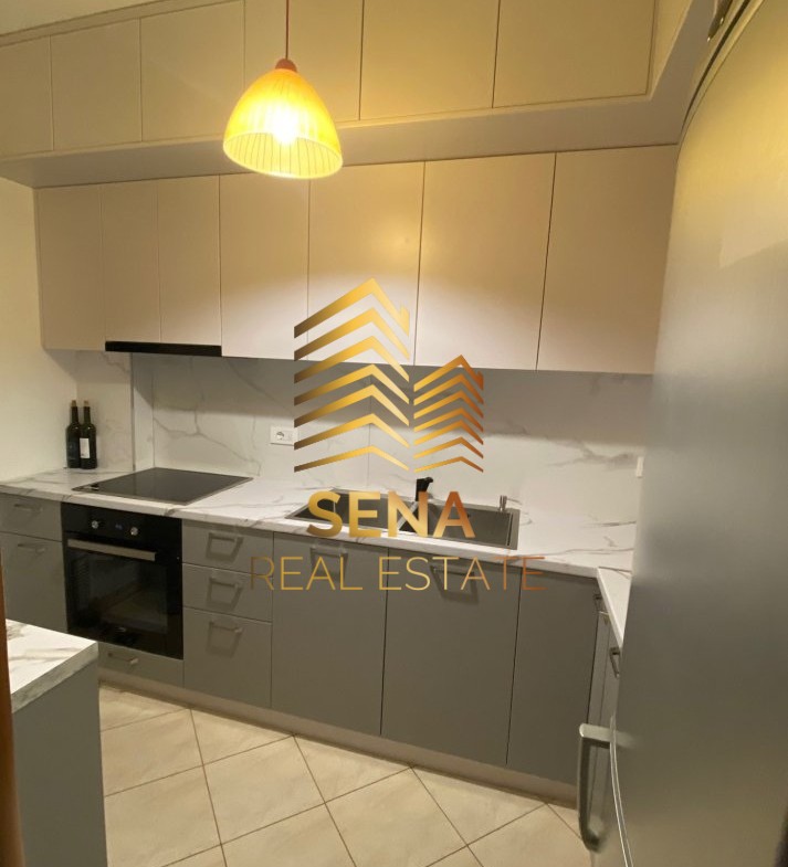 Tirane, jepet me qera apartament 2+1+Ballkon Kati 6, 100 m² 700 € (Rruga Nikolle Kacorri)