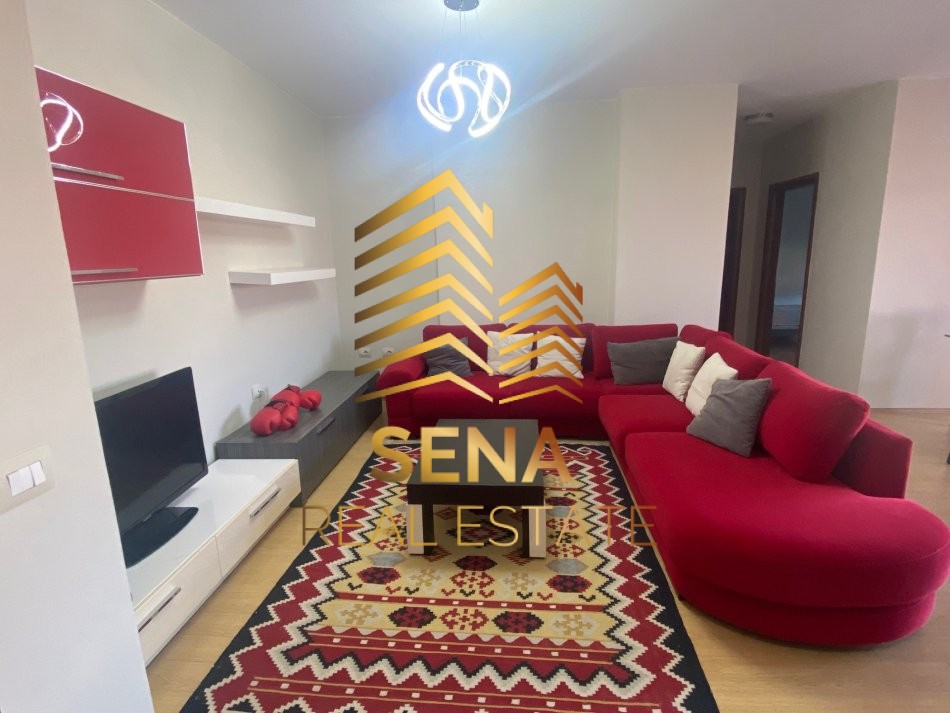 Tirane, jepet me qera apartament 2+1+Ballkon Kati 6, 100 m² 700 € (Rruga Nikolle Kacorri)