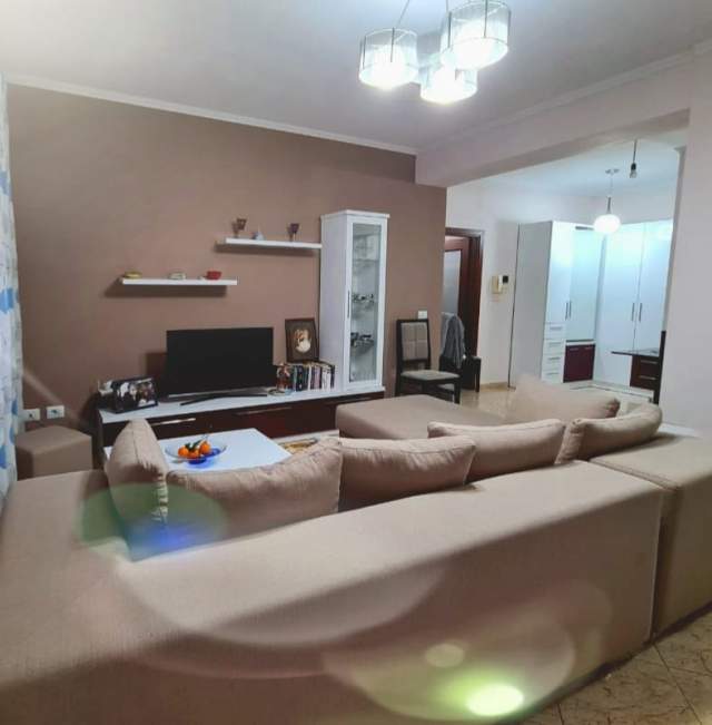 Tirane, jap me qera apartament 2+1+A+BLK Kati 4, 120 m² 590 Euro (Tish Dahia)