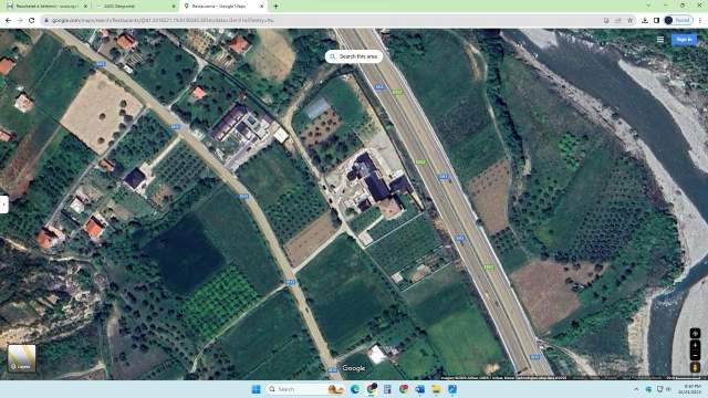 Tirane,-Shitet Tokë, Bërzhit,14 km nga qendra e Tiranës, buzë rrugës vjetër nacionale Tirane-Mullet-Berzhit-Elbasan, sip.2850m², Cmimi 75 €/m2, sapo k