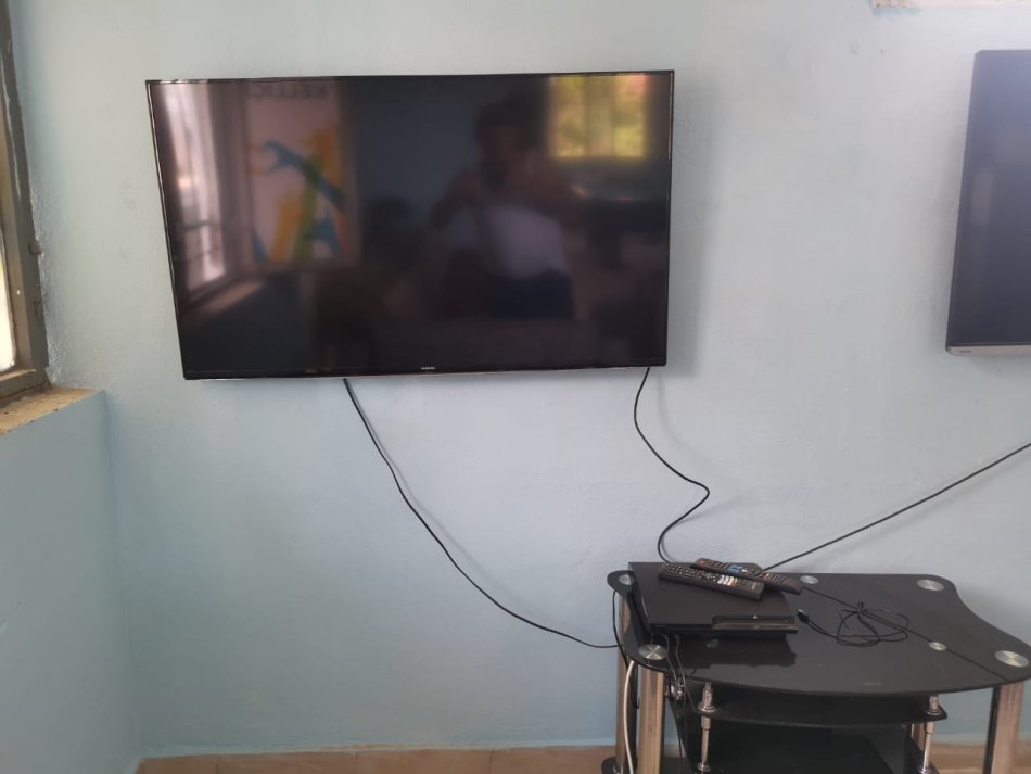 Tirane, shes Okazion!! Shiten 2 cope Playstation 3 + televizor 2 cope (50 polsh) 1 cope (52 polsh)