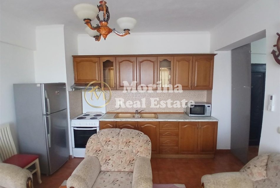 Tirane, jepet me qera apartament 2+1 Kati 3, 80 m² 480 € (Laprake)