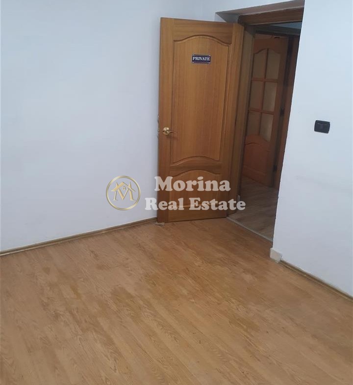 Tirane, jepet me qera apartament 1+1 Kati 2, 60 m² 600 € (Myslym Shyri)