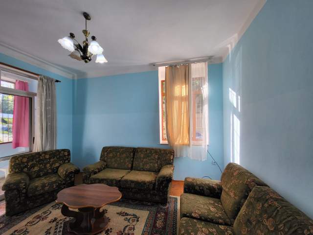 Tirane, jepet me qera apartament 2+1+BLK Kati 1, 70 m² 30.000 Leke (Rruga e Elbasanit)