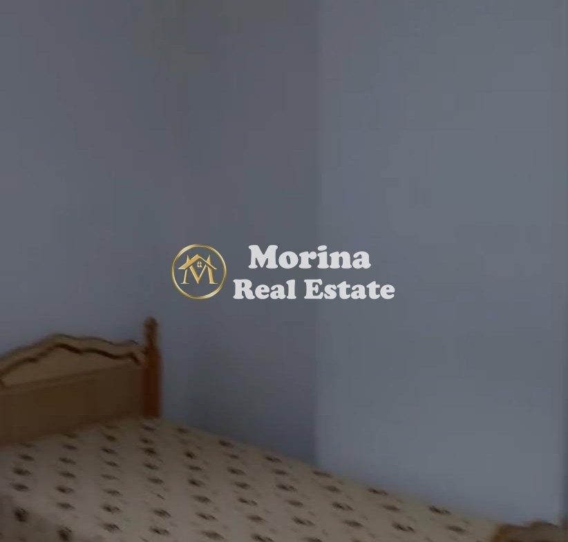 Tirane, jepet me qera shtepi 3+1 Kati 3, 146 m² 500 € (Qytet Studenti)