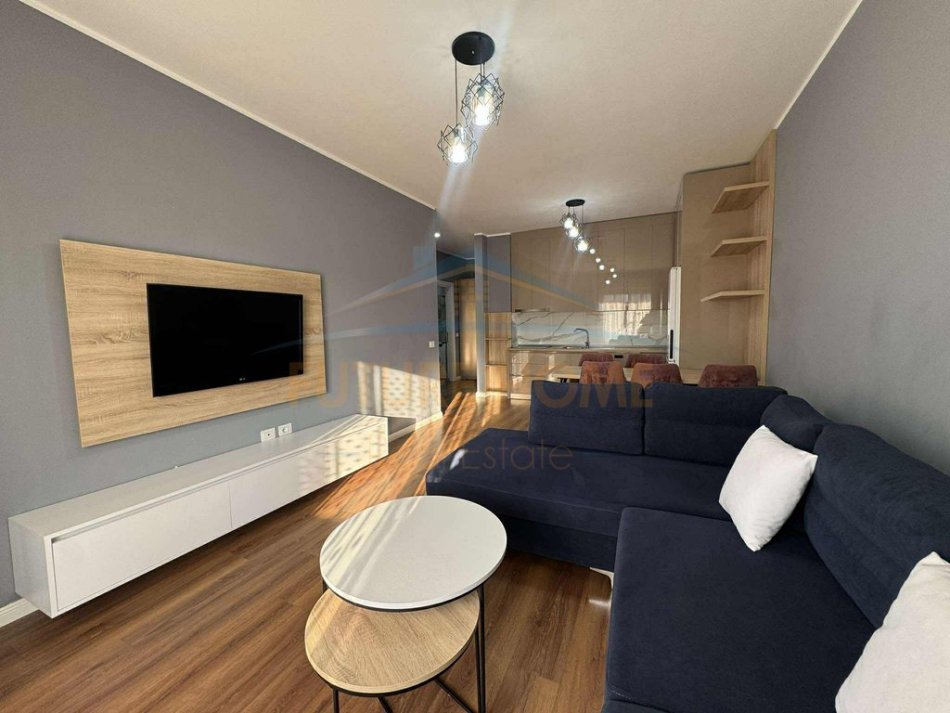 0683487469 Tirane, jepet me qera apartament 2+1+Ballkon Kati 7, 108 m² 650 € (Kompleksi Oasis , Unaza e Re)