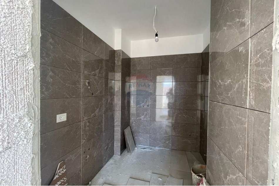 Tirane, shitet apartament 2+1 Kati 2, 95 m² 89.000 € (Univers City)
