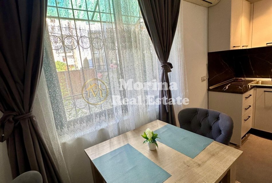 Tirane, jepet me qera garsonier Kati 1, 45 m² 400 € (Ali Demi)