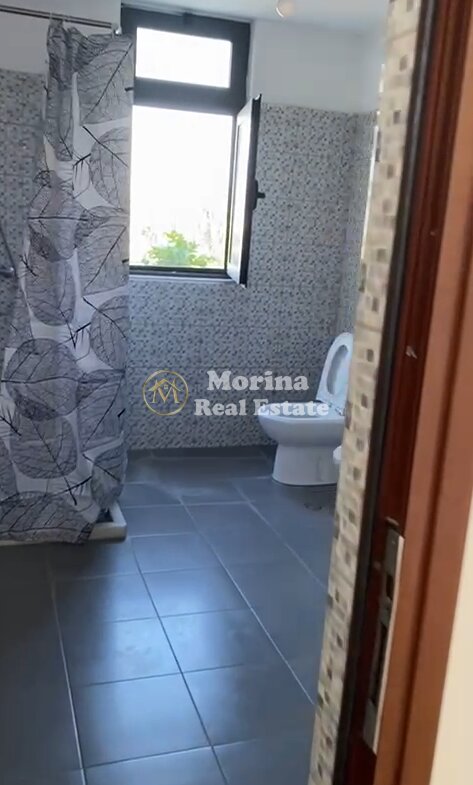 Tirane, jepet me qera shtepi 2+1 Kati 1, 100 m² 400 € (Selite)