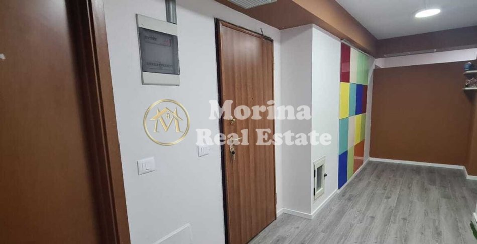 Shqiperi, shitet dyqan Kati 2, 200 m² 1.000.000 € (Rruga Sami Frasheri/Shkolles Petro Nini)