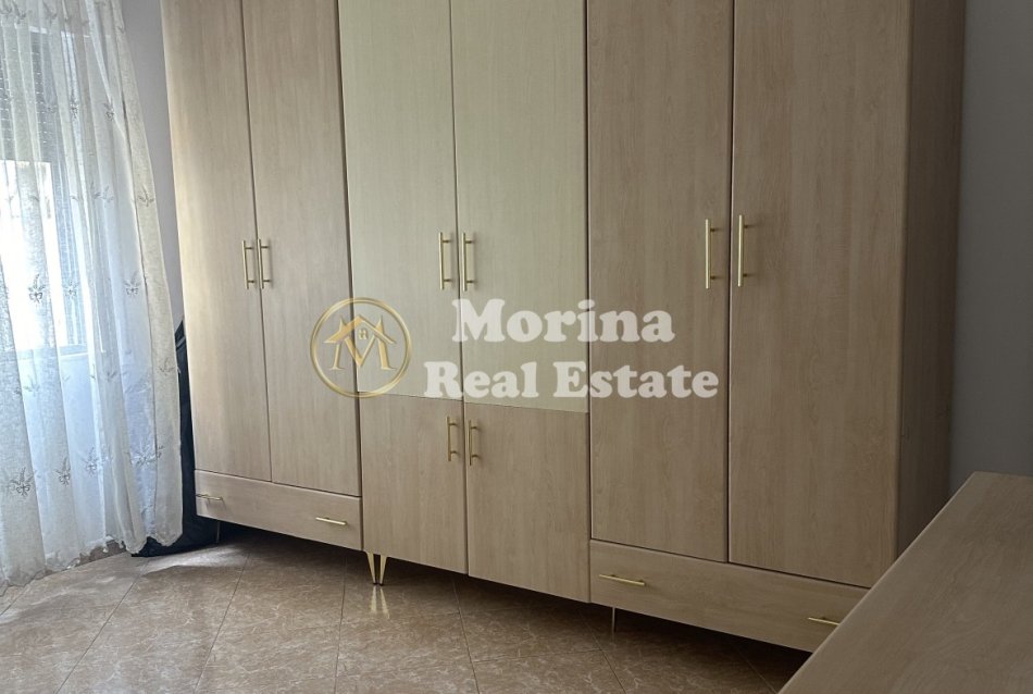 Tirane, jepet me qera apartament 2+1 Kati 4, 107 m² 650 € (Komuna Parisit)