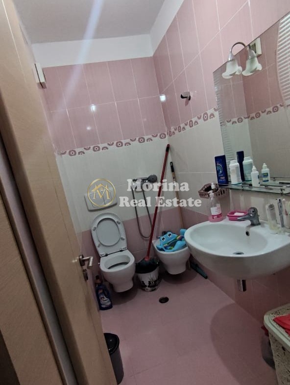 Tirane, shitet apartament 3+1 Kati 1, 130 m² 150.000 € (Rruga Besim Alla)