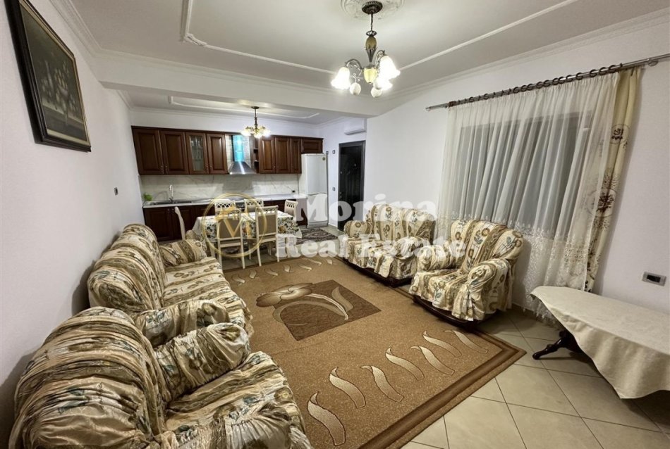 Tirane, jepet me qera shtepi 2+1 Kati 1, 140 m² 550 € (5 Maji)