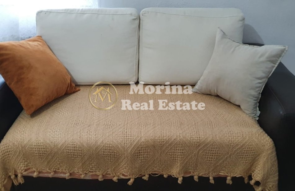 Tirane, jepet me qera shtepi 1+1 Kati 1, 83 m² 400 € (Rruga Jordan Misja)