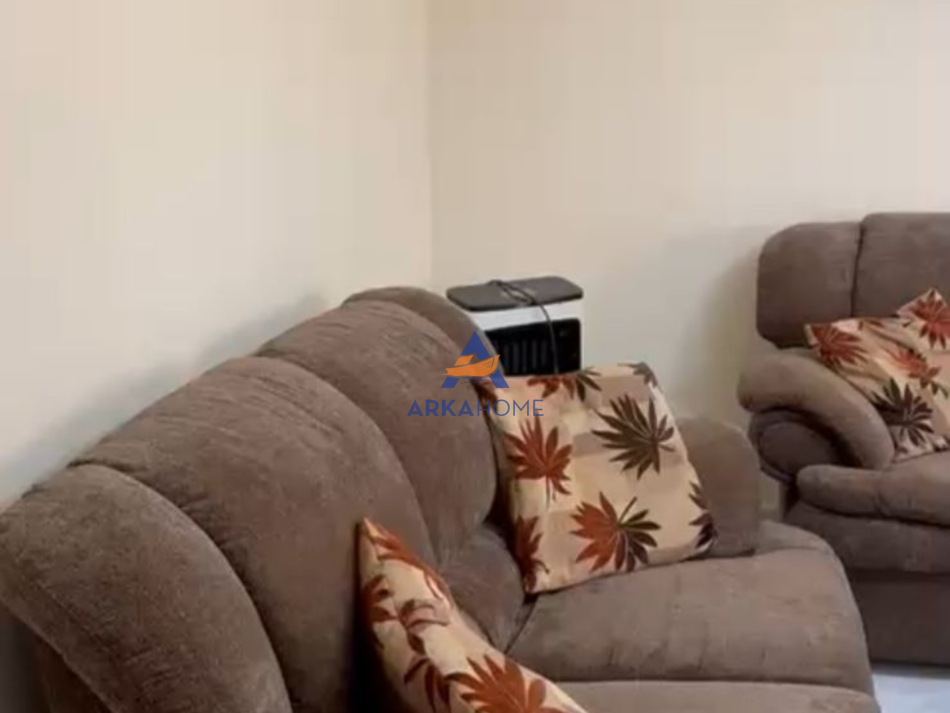 Tirane, jepet me qera apartament 2+1+Ballkon Kati 4, 108 m² 510 € (RRUGA DIBRES)