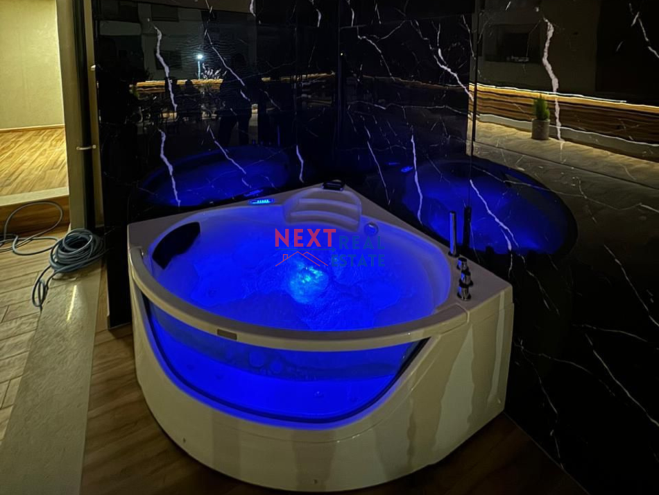 Vlore, jepet me qera apartament 1+1+Ballkon Kati 2, 700 € (KOMBINATI I PESHKUT)