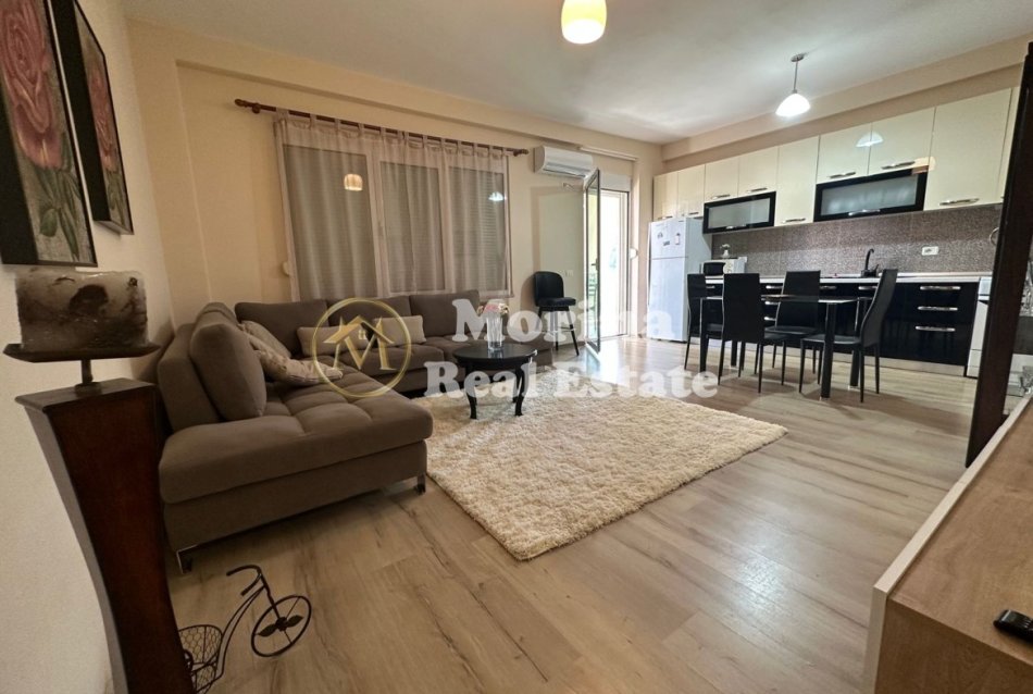Tirane, jepet me qera apartament 2+1 Kati 2, 100 m² 650 € (Liqeni Thate)