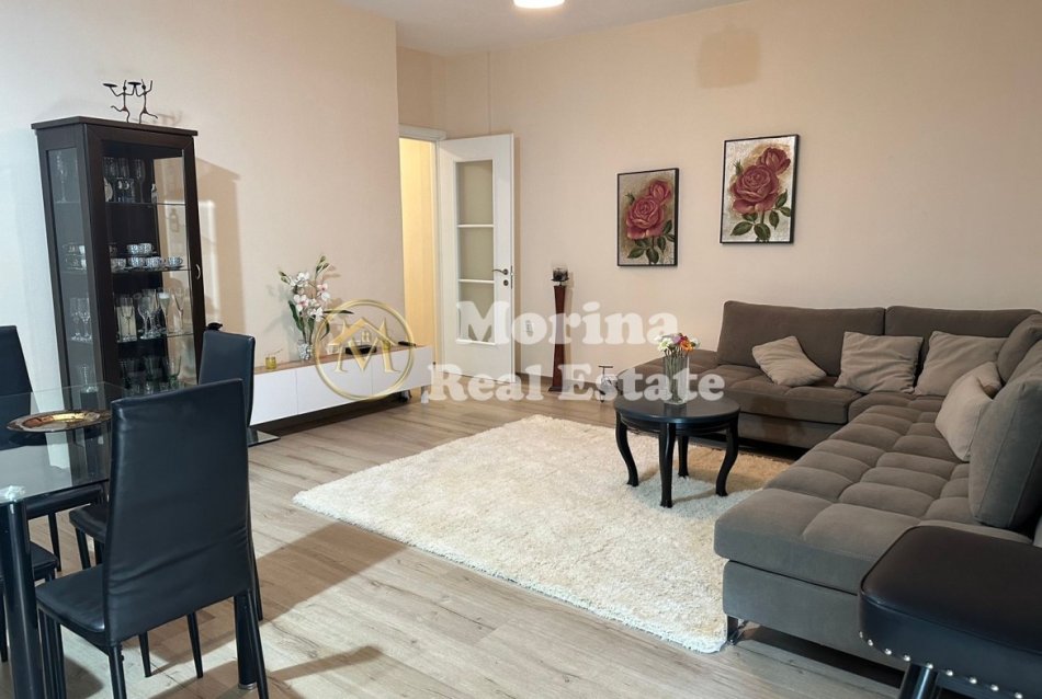 Tirane, jepet me qera apartament 2+1 Kati 2, 100 m² 650 € (Liqeni Thate)