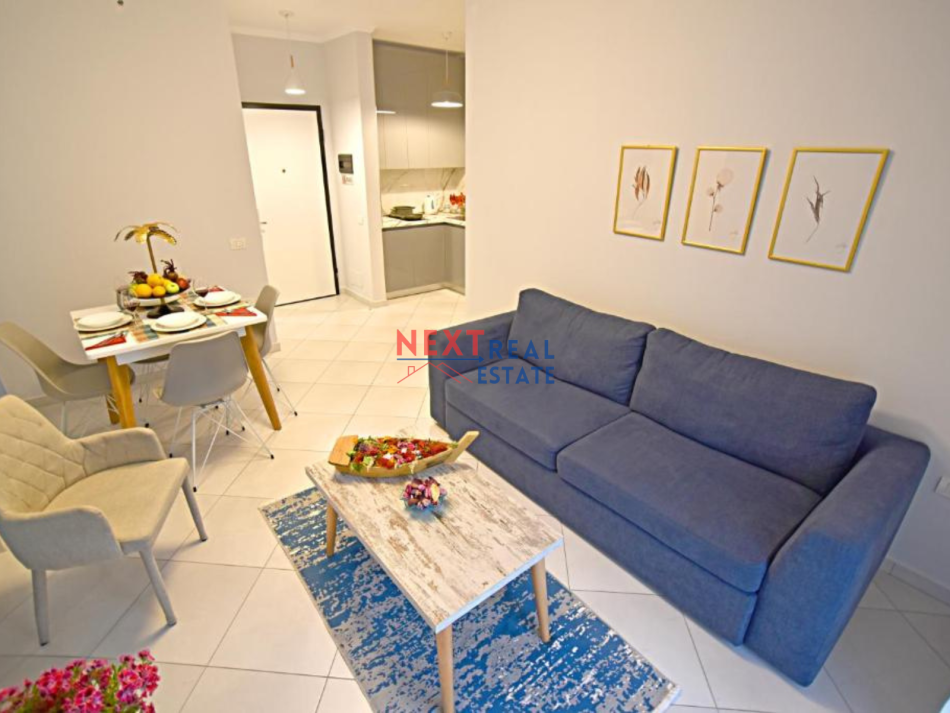 Vlore, shitet apartament 1+1+Ballkon Kati 2, 63 m² 140.400 € (UJE I FTOHTE)