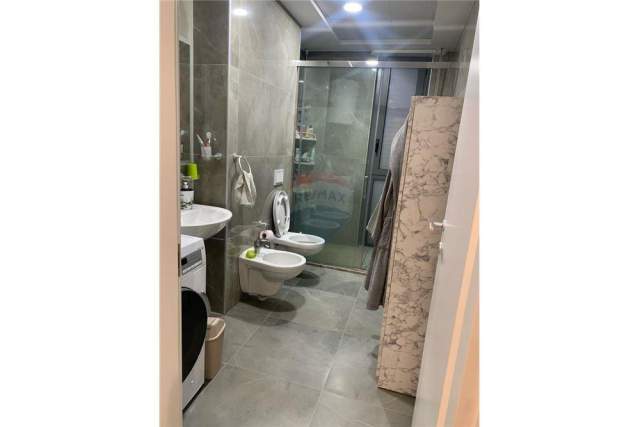 Tirane, jepet me qera apartament 2+1+BLK Kati 1, 105 m² 650 Euro (Don Bosko)