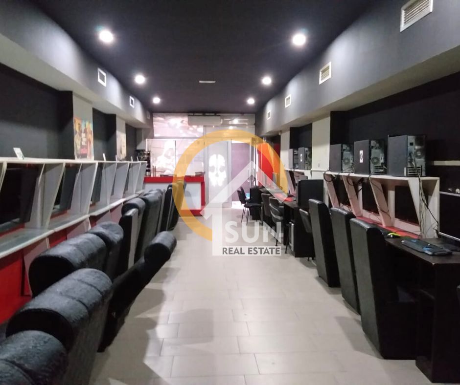 Shkoder, shitet ambjent biznesi Kati -1, 70 m² 110.000 € (SHESHI DEMOKRACIA)