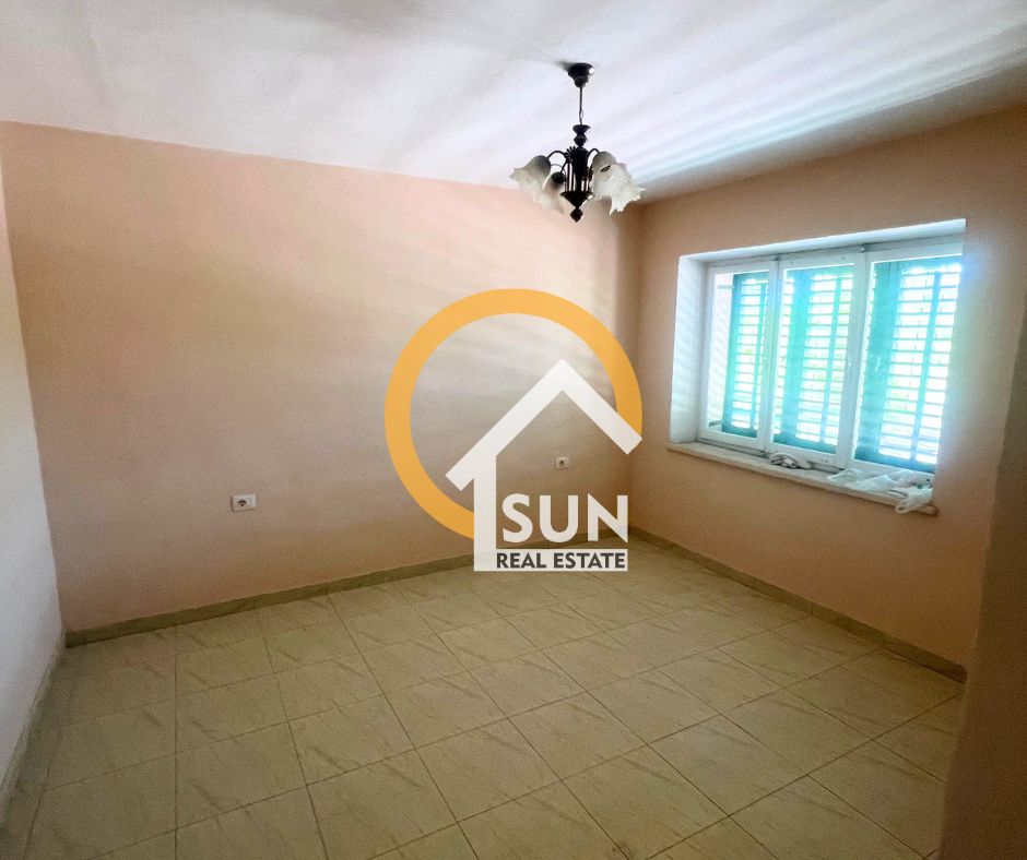 Shkoder, jepet me qera apartament 1+1+Ballkon Kati 2, 60 m² 220 € (BULEVARDI BUJAR BISHANAKU)