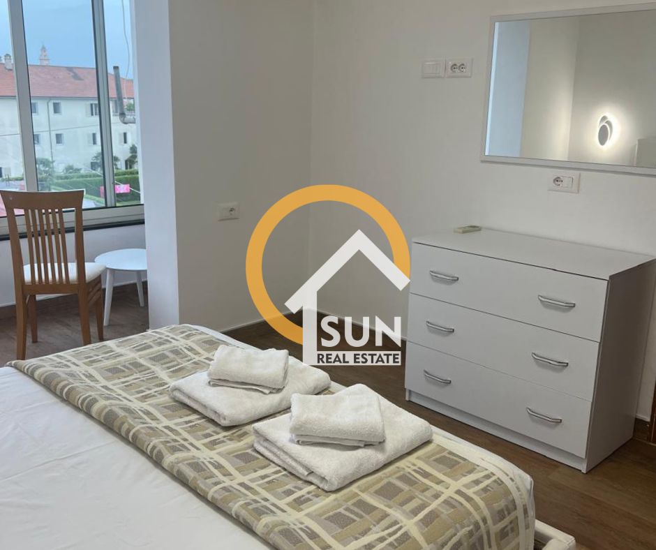 Shkoder, jepet me qera apartament 1+1+Ballkon Kati 3, 55 m² 300 € (BULEVARDI SKENDERBEU)
